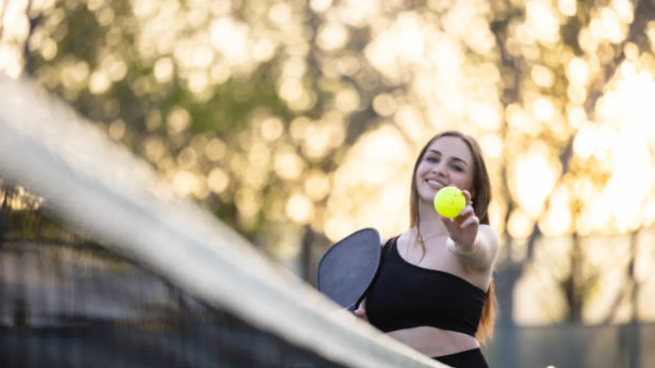 Exploring the Health Benefits of Pickleball